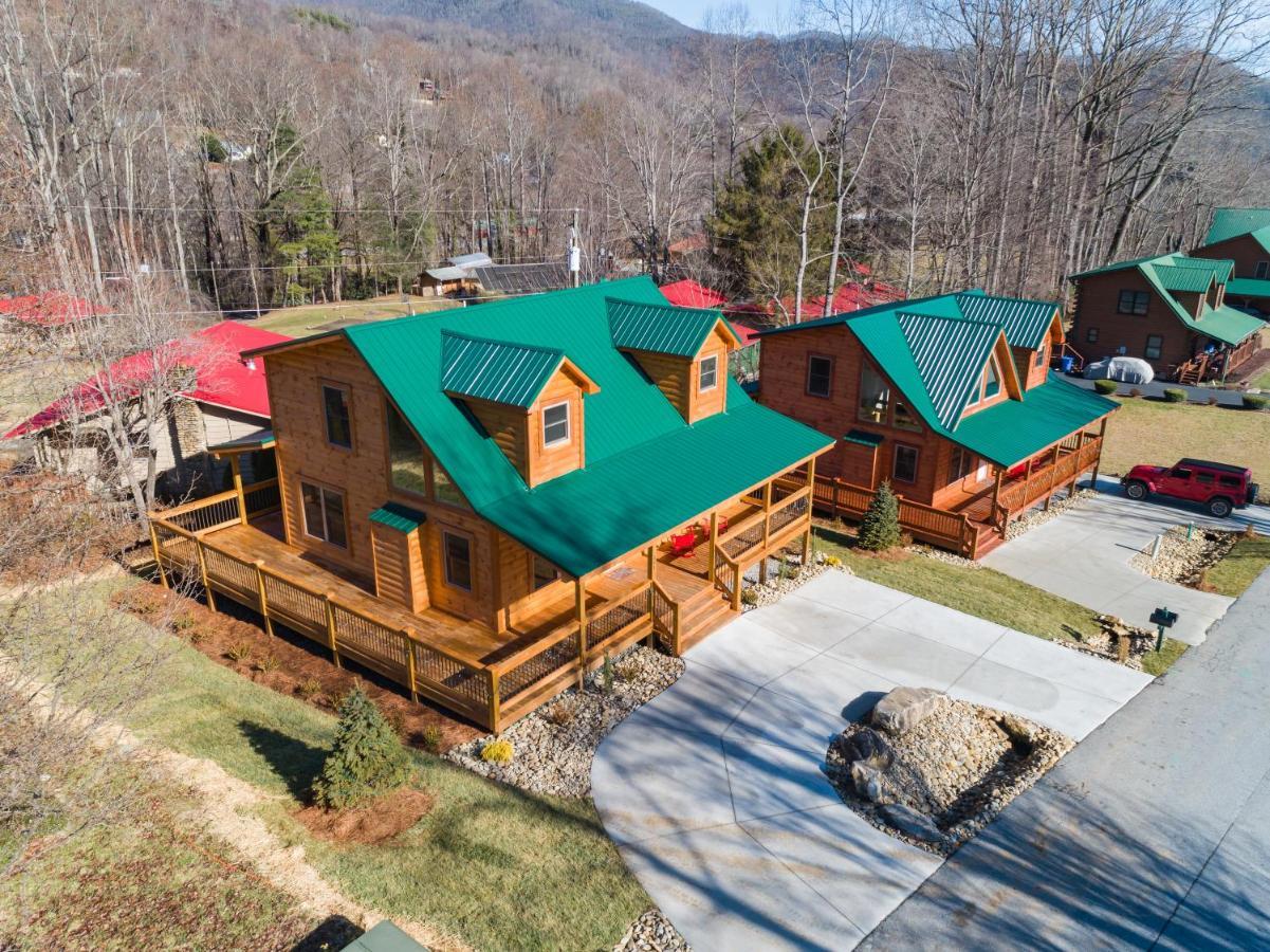 The Barn Owl Villa Maggie Valley Exterior photo